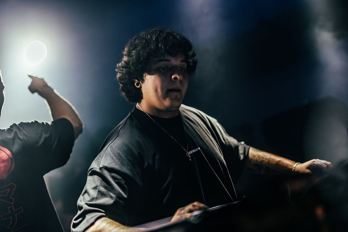 Loading... just a sec